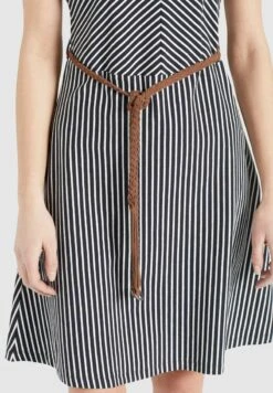 Khujo LEIFA - Freizeitkleid - Dunkelblau-weiß Gestreift 13 Khujo LEIFA - Freizeitkleid - Dunkelblau-weiß Gestreift -Khujo Geschaft f13b10be080145fcb2edf6ef1d8218ff